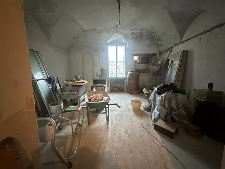 Immagine 4 di Magazzino in vendita  in Via Luigi Corsi a Savona