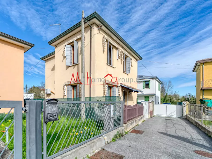 Immagine 1 di Casa indipendente in vendita  in Via Monte Cero a Selvazzano Dentro