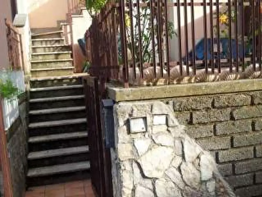 Immagine 1 di Appartamento in vendita  in Via Colle Cagioli, 51 a Lariano