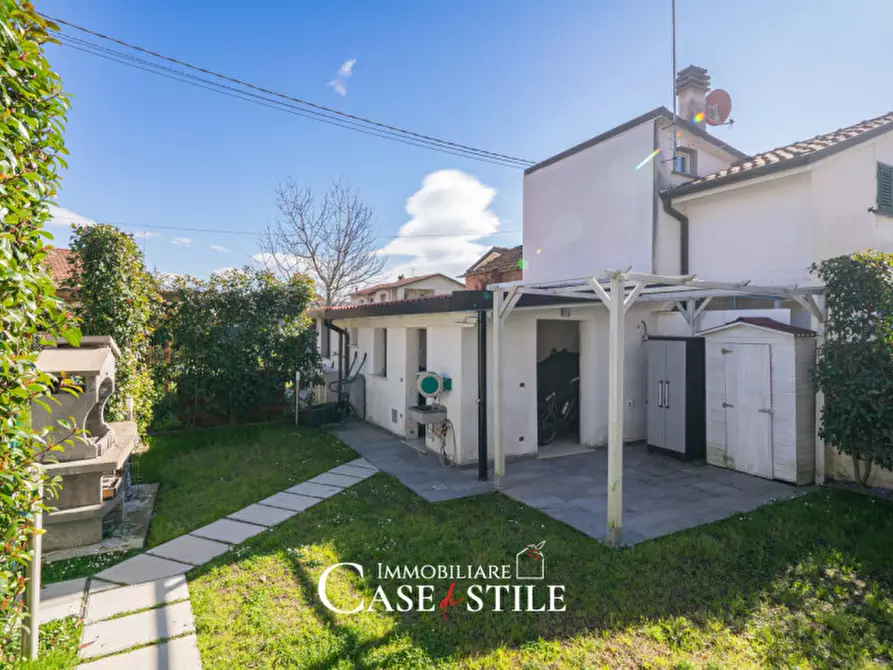 Immagine 21 di Casa bifamiliare in vendita  in Via Pisanello 21 a Ameglia