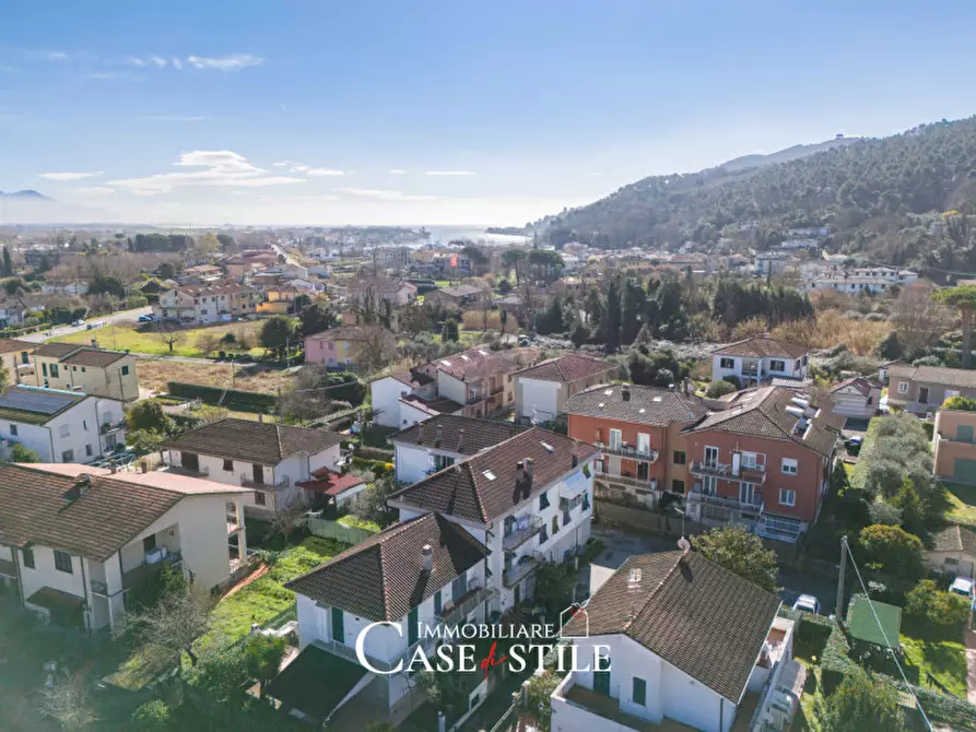 Immagine 25 di Casa bifamiliare in vendita  in Via Pisanello 21 a Ameglia