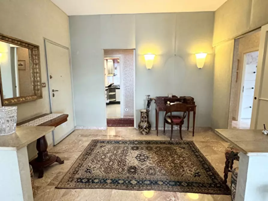 Immagine 11 di Appartamento in vendita  in Via Monte Ortigara 34 a Torino