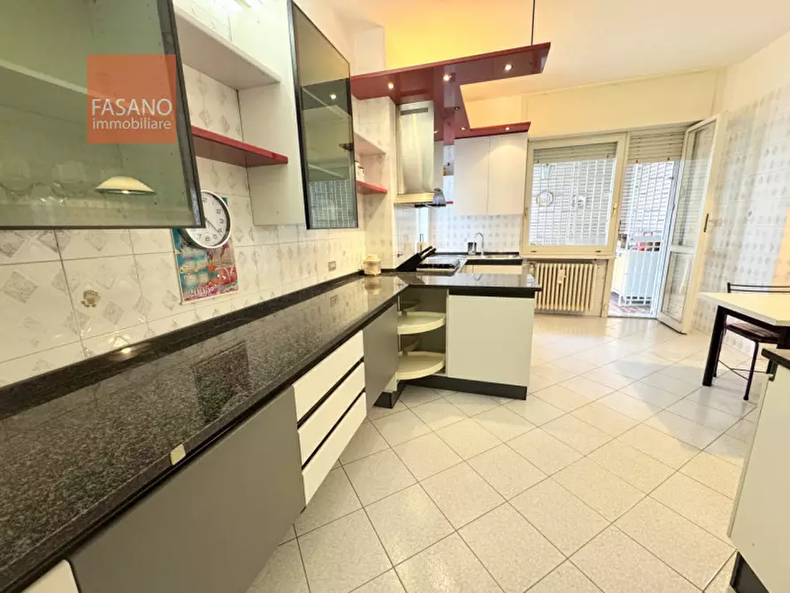 Immagine 13 di Appartamento in vendita  in Via Monte Ortigara 34 a Torino