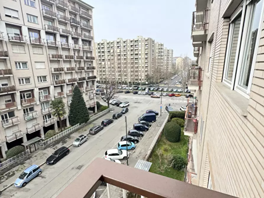 Immagine 33 di Appartamento in vendita  in Via Monte Ortigara 34 a Torino