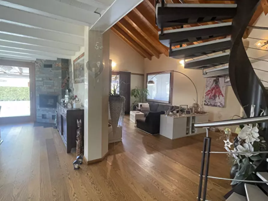 Immagine 1 di Casa indipendente in vendita  in Viale della Resistenza a Quarto D'altino