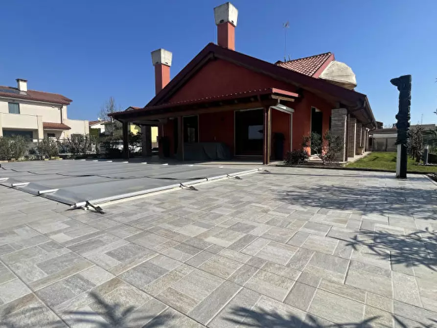 Immagine 12 di Casa indipendente in vendita  in Viale della Resistenza a Quarto D'altino