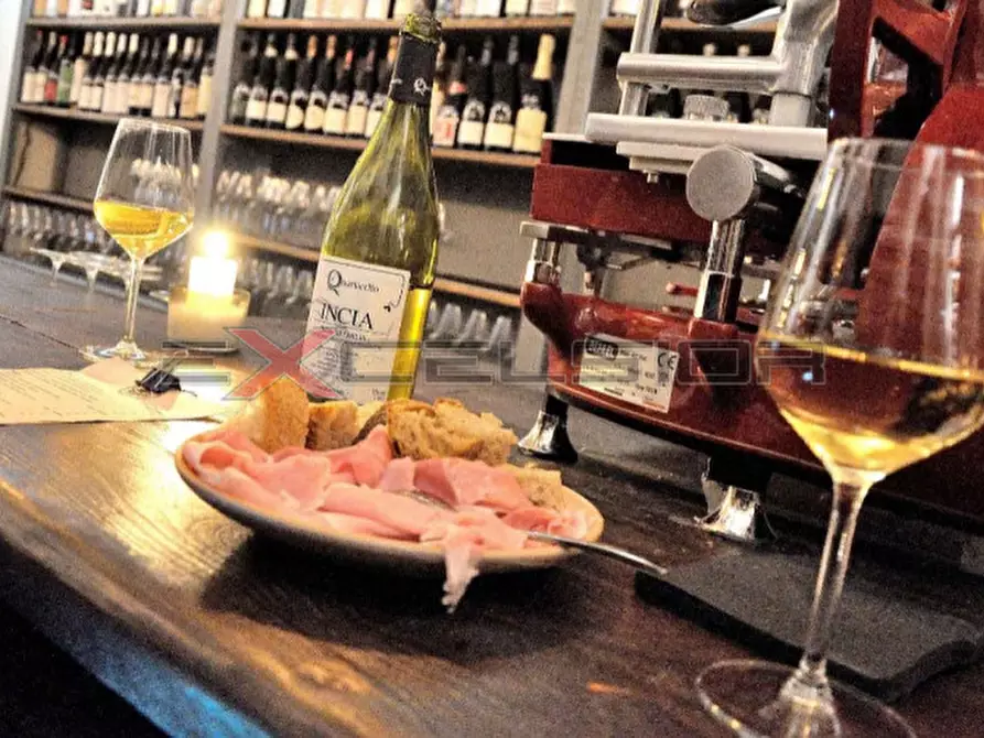 Immagine 1 di Attività commerciale in vendita  in C.so Risorgimento n. 160 - Porto Viro (RO) a Porto Viro