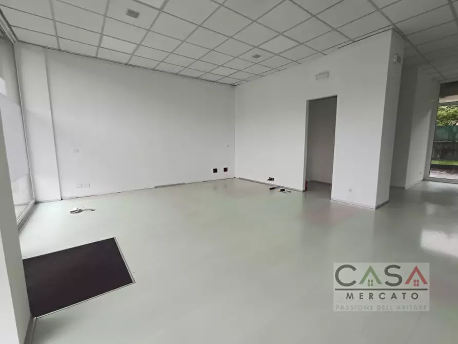 Immagine 3 di Negozio in affitto  in Via San Rocco 32 a Maniago