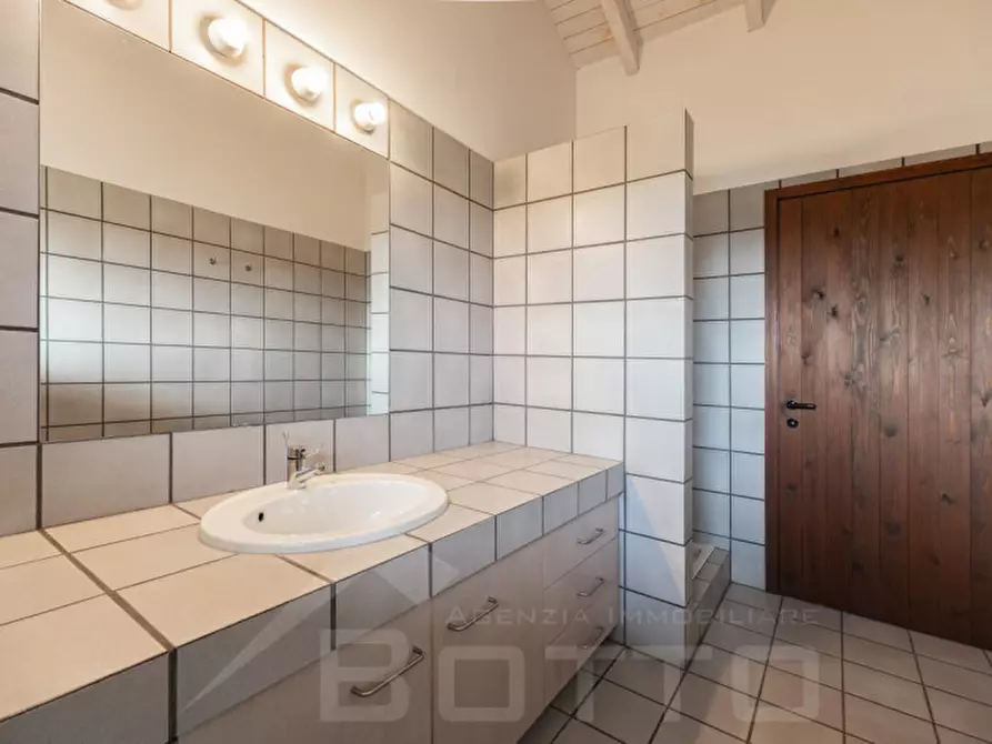 Immagine 38 di Casa indipendente in vendita  in Via Guglielmo Marconi 21 a Gattico-Veruno