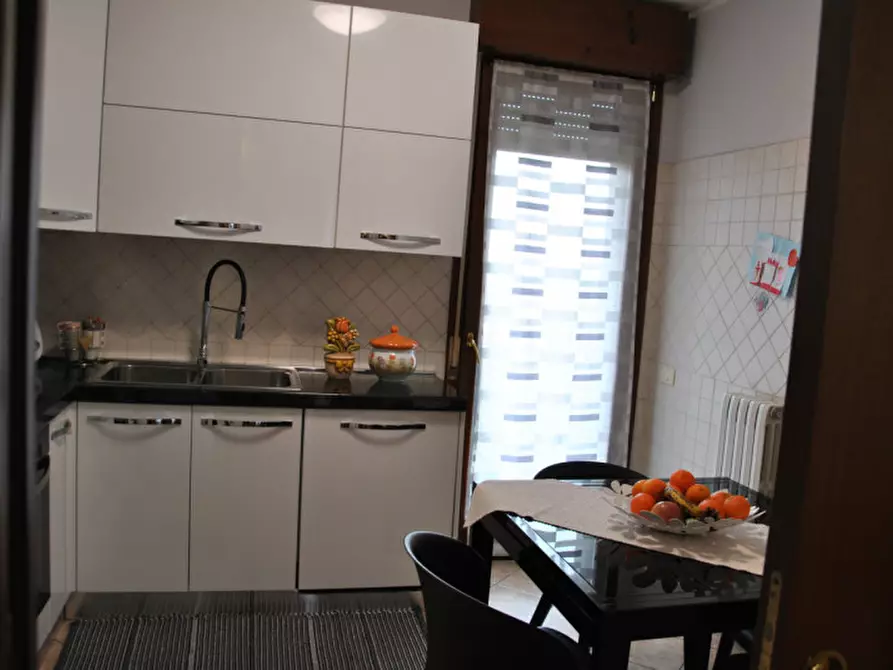 Immagine 10 di Appartamento in vendita  in Via Grazia Deledda 1 a Vanzago