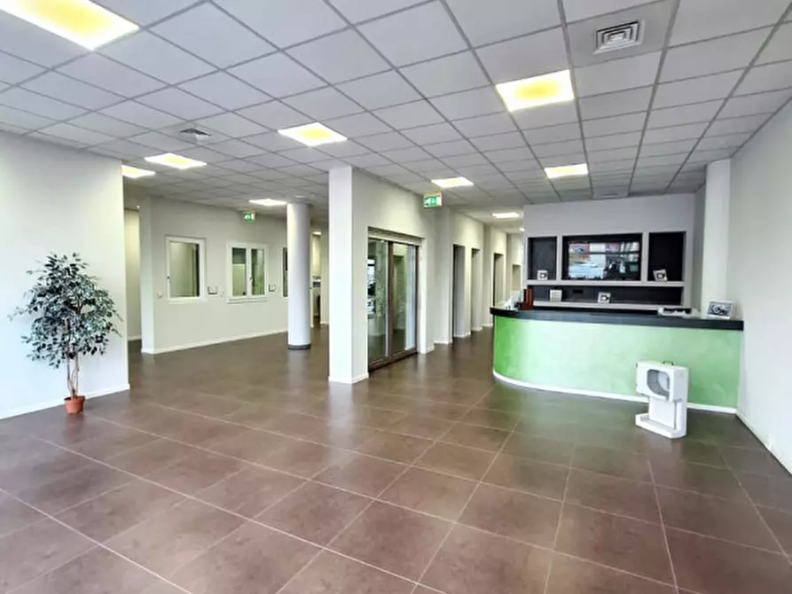 Immagine 1 di Negozio in affitto  in Via Venezia 52 a Vigonza