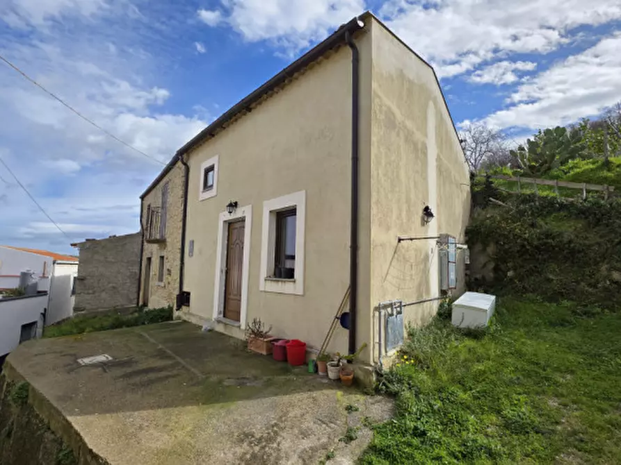 Immagine 18 di Casa indipendente in vendita  in Via Belvedere,9 a Basicò