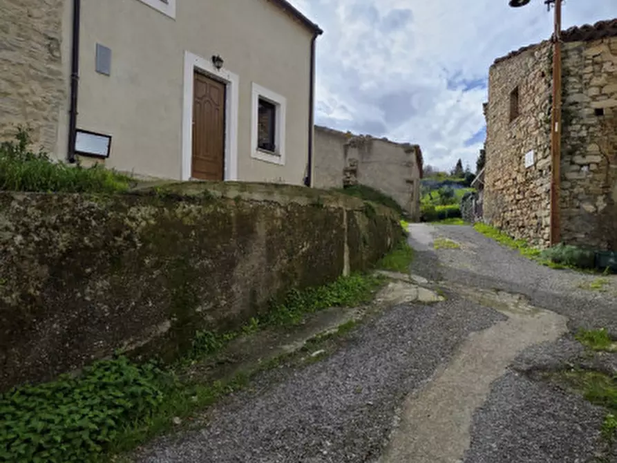 Immagine 20 di Casa indipendente in vendita  in Via Belvedere,9 a Basicò