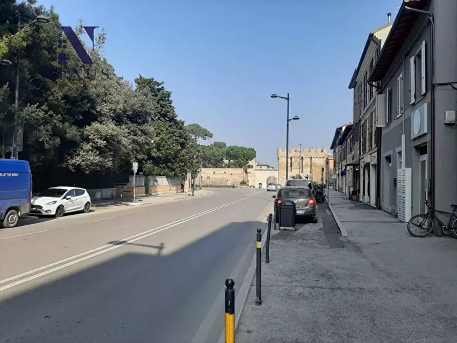 Immagine 1 di Negozio in vendita  in via roma 39 a Fano