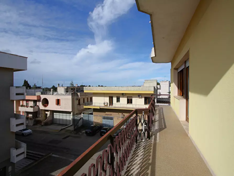 Immagine 4 di Casa bifamiliare in vendita  in Via Virgilio a Casarano