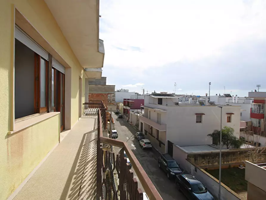 Immagine 35 di Casa bifamiliare in vendita  in Via Virgilio a Casarano