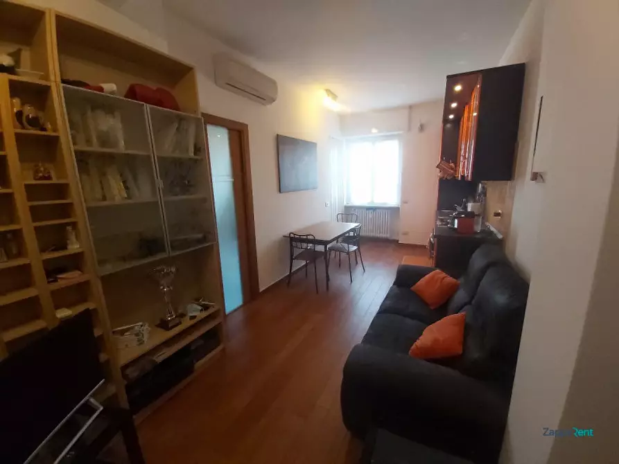 Immagine 2 di Appartamento in affitto  in Via Tavazzano, 12 a Milano