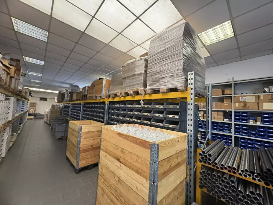 Immagine 7 di Capannone industriale in vendita  in Via Ugo Foscolo a Vigonza