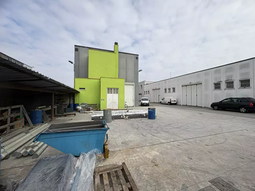 Immagine 9 di Capannone industriale in vendita  in Via Ugo Foscolo a Vigonza