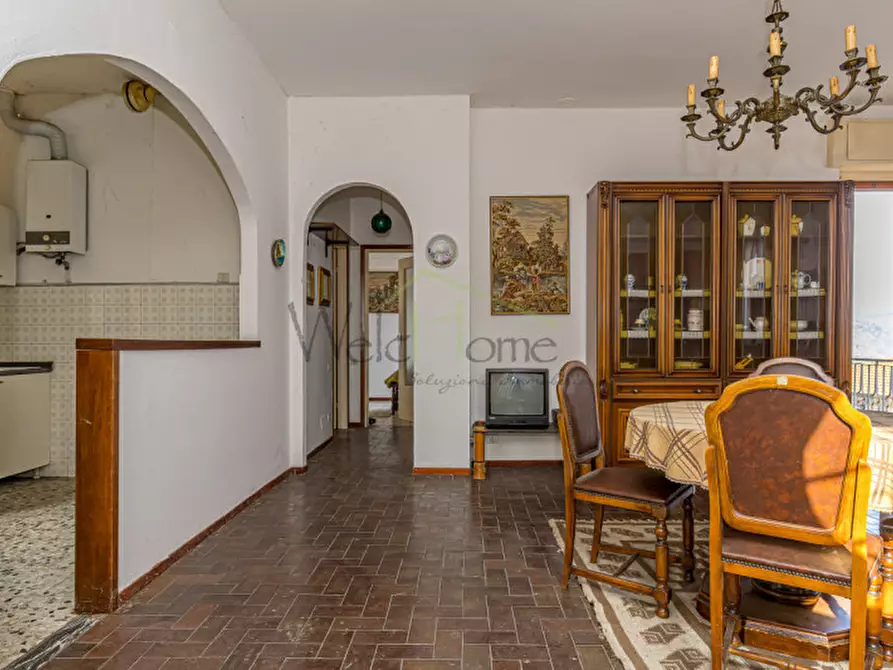 Immagine 11 di Villa in vendita  in Via dei Faggi a Erba