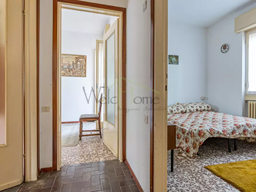 Immagine 17 di Villa in vendita  in Via dei Faggi a Erba