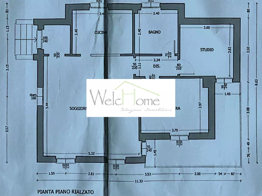 Immagine 26 di Villa in vendita  in Via dei Faggi a Erba