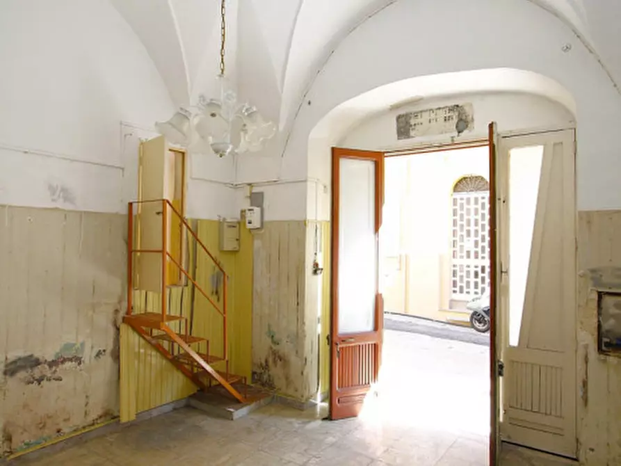 Immagine 10 di Casa indipendente in vendita  in Via Giudice Fagiani a Parabita