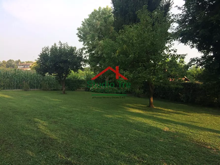 Immagine 2 di Villa in vendita  in Viale della Resistenza, 149 a Quarto D'altino