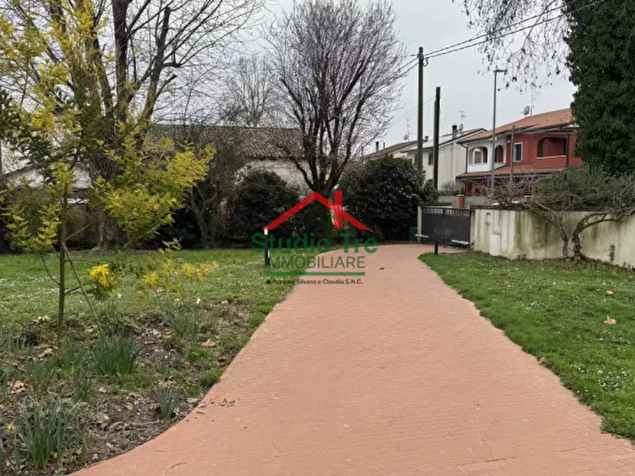 Immagine 29 di Villa in vendita  in Viale della Resistenza, 149 a Quarto D'altino