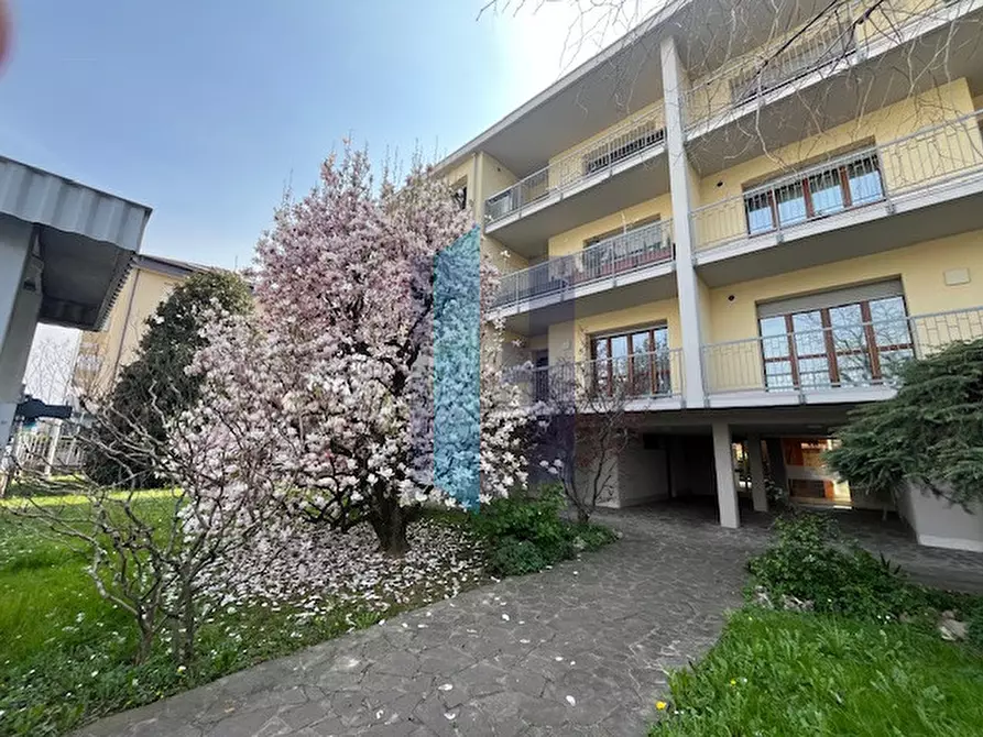 Immagine 3 di Appartamento in vendita  in Via Forlanini a Ponte San Pietro