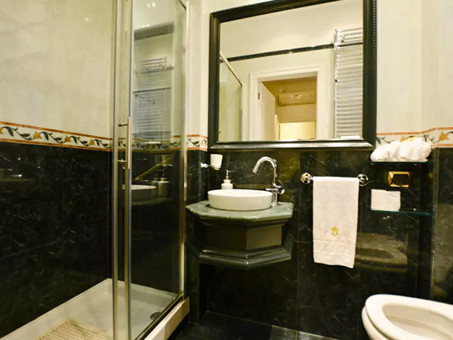 Immagine 17 di Villa in vendita  in Via Gaetano Koch a Roma