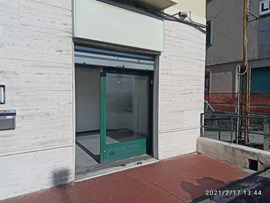 Immagine 1 di Negozio in vendita  in Via Pegli, 66, 16156 Genova GE, Italia a Genova