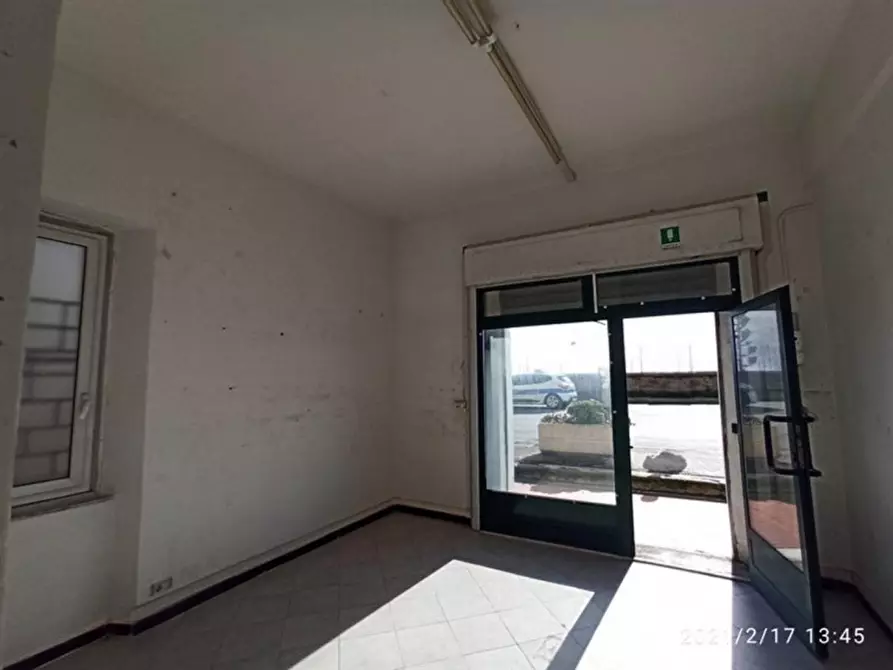 Immagine 3 di Negozio in vendita  in Via Pegli, 66, 16156 Genova GE, Italia a Genova
