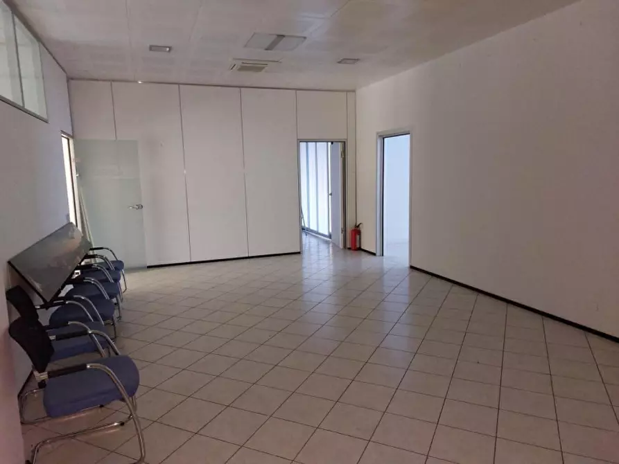 Immagine 15 di Ufficio in vendita  in Via Giuseppe Mazzini, 156, 41049 Sassuolo MO, Italia a Sassuolo