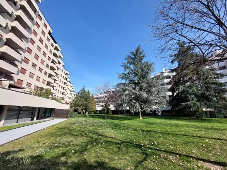 Immagine 23 di Ufficio in vendita  in Via Giuseppe Mazzini, 156, 41049 Sassuolo MO, Italia a Sassuolo