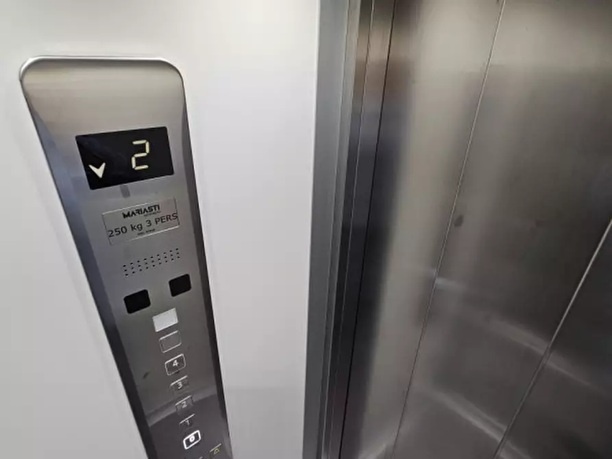 Immagine 11 di Appartamento in vendita  in VIA GIOVAN GIORGIO ALIONE 33 a Asti