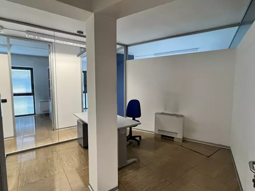 Immagine 3 di Ufficio in affitto  in Viale dell'industria a Vicenza