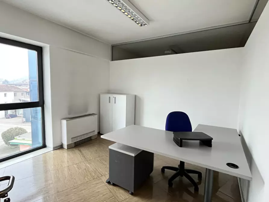 Immagine 4 di Ufficio in affitto  in Viale dell'industria a Vicenza