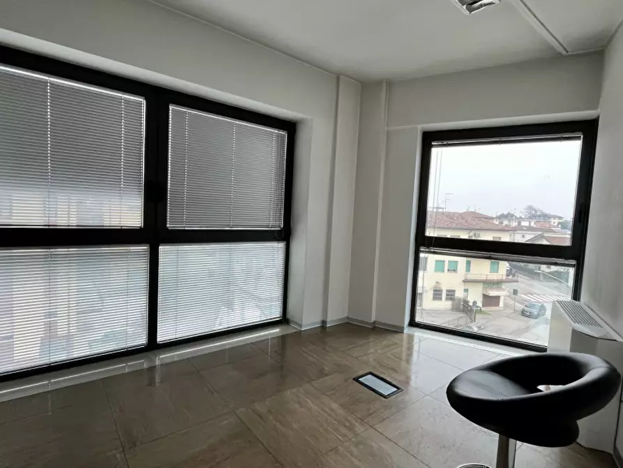 Immagine 5 di Ufficio in affitto  in Viale dell'industria a Vicenza