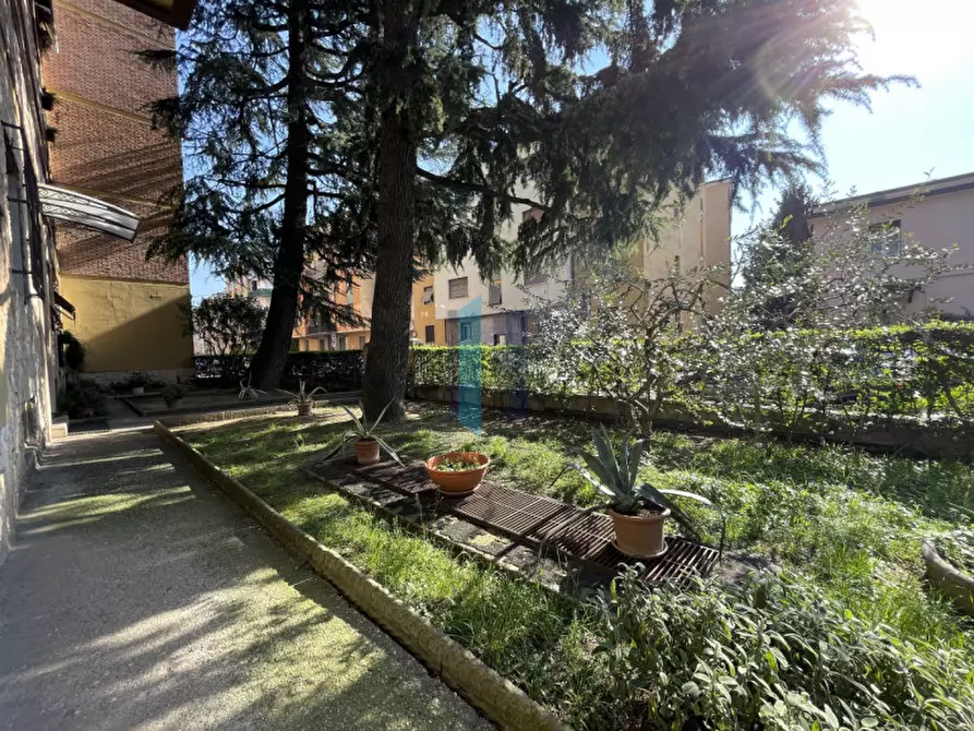 Immagine 16 di Appartamento in vendita  in Via Giovanni Berchet a Brescia