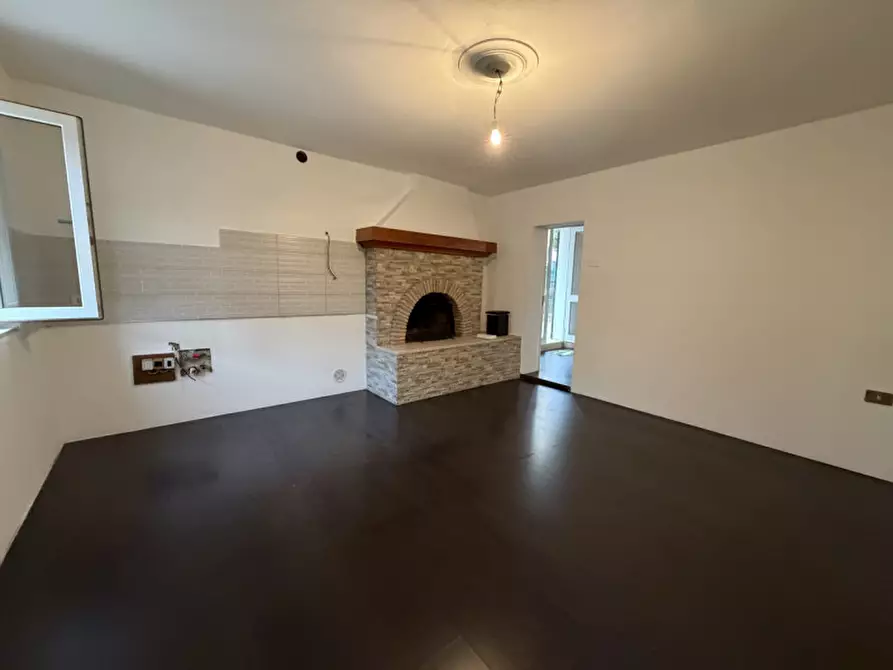 Immagine 1 di Casa indipendente in vendita  a Montemarciano