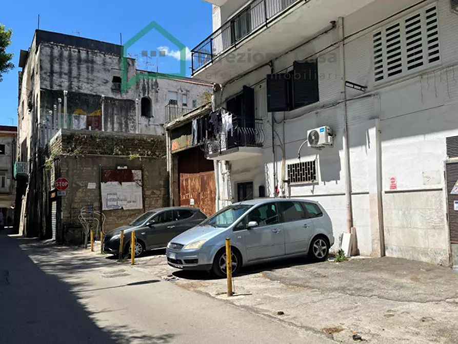 Immagine 3 di Capannone industriale in vendita  in VIA GIAMBATTISTA VELA a Napoli