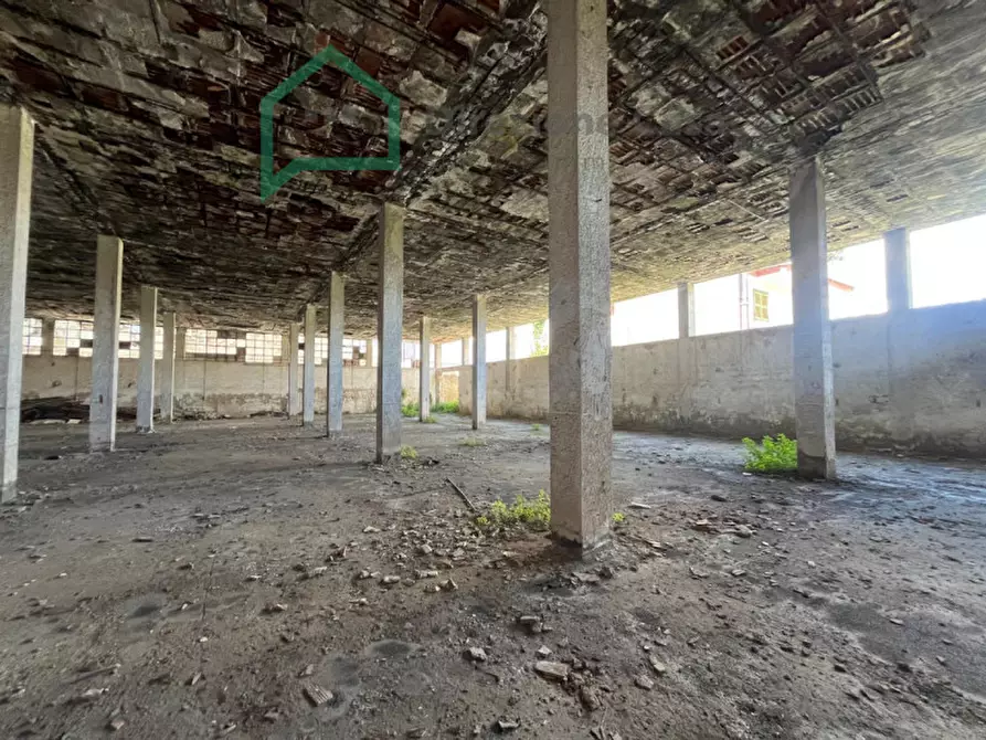 Immagine 25 di Capannone industriale in vendita  in VIA GIAMBATTISTA VELA a Napoli