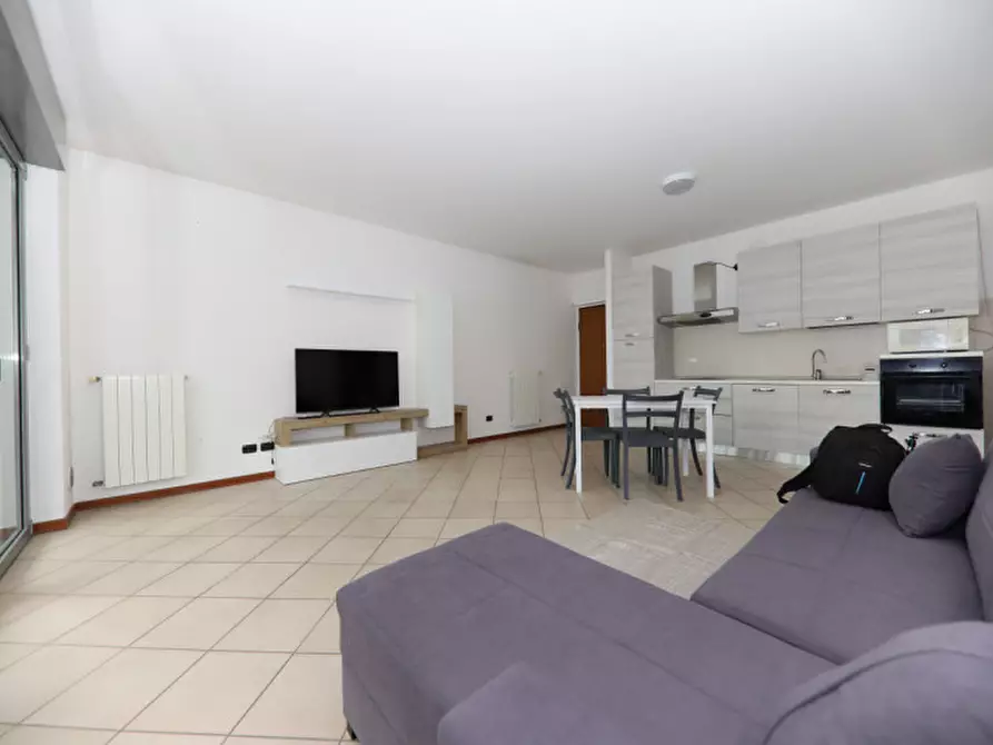 Immagine 4 di Appartamento in affitto  in piazza 25 Aprile 8 a Seregno