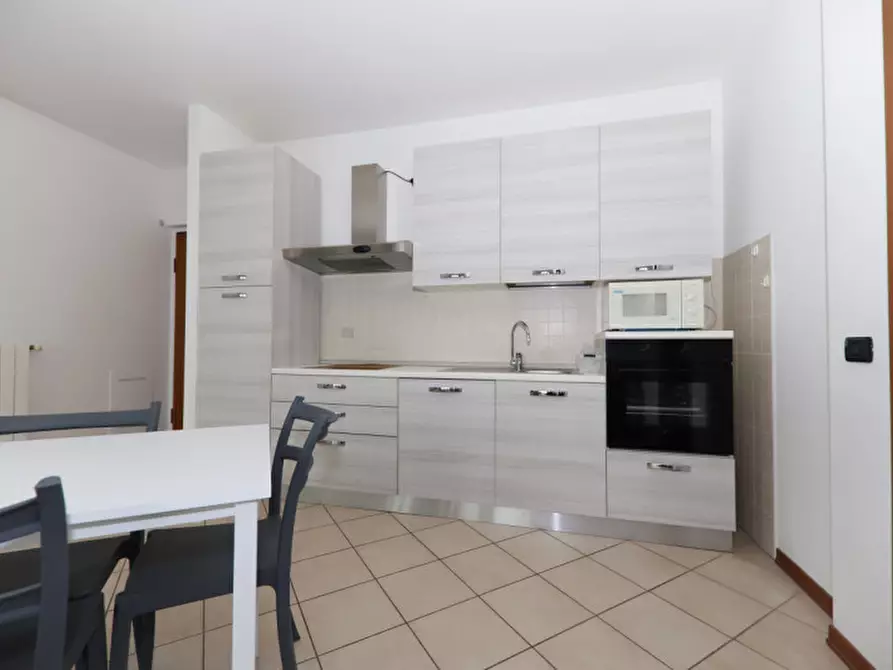 Immagine 5 di Appartamento in affitto  in piazza 25 Aprile 8 a Seregno