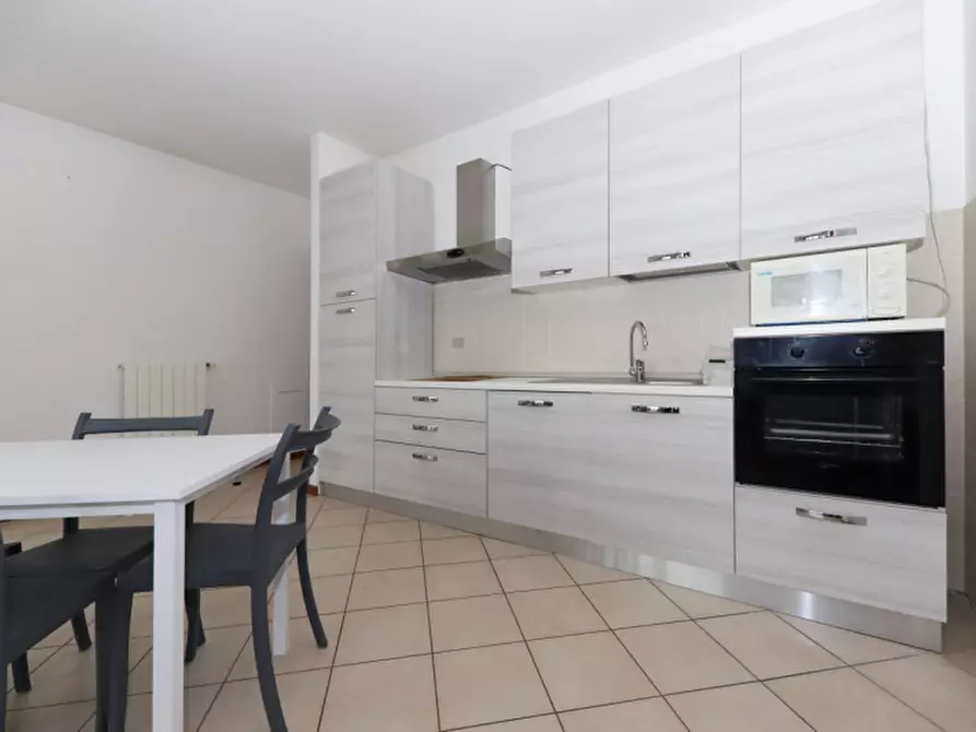 Immagine 6 di Appartamento in affitto  in piazza 25 Aprile 8 a Seregno