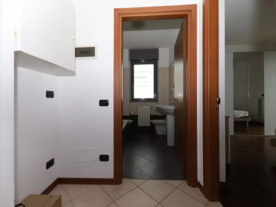 Immagine 8 di Appartamento in affitto  in piazza 25 Aprile 8 a Seregno