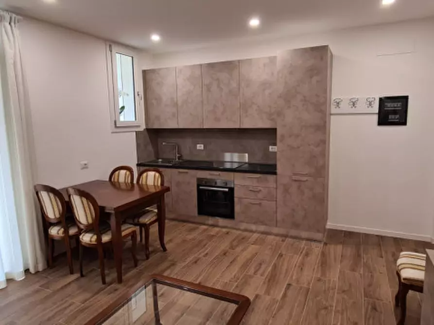 Immagine 4 di Appartamento in affitto  in via Piave a Padova