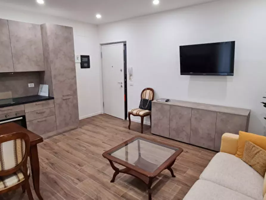 Immagine 5 di Appartamento in affitto  in via Piave a Padova