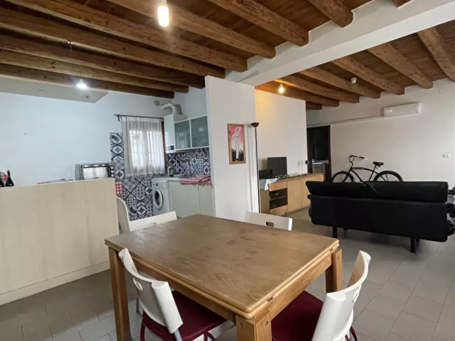 Immagine 2 di Appartamento in vendita  in Via Principe Amedeo a Este